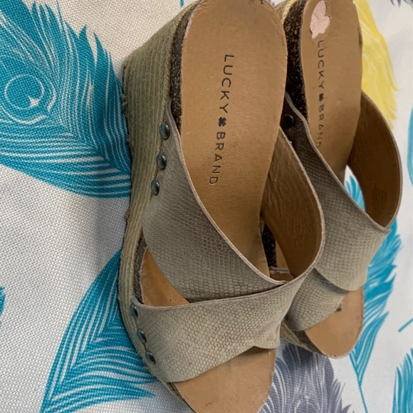 Lucky Brand Magnolia Wedge Heel Sandals Size 6.5 - Picture 4 of 6